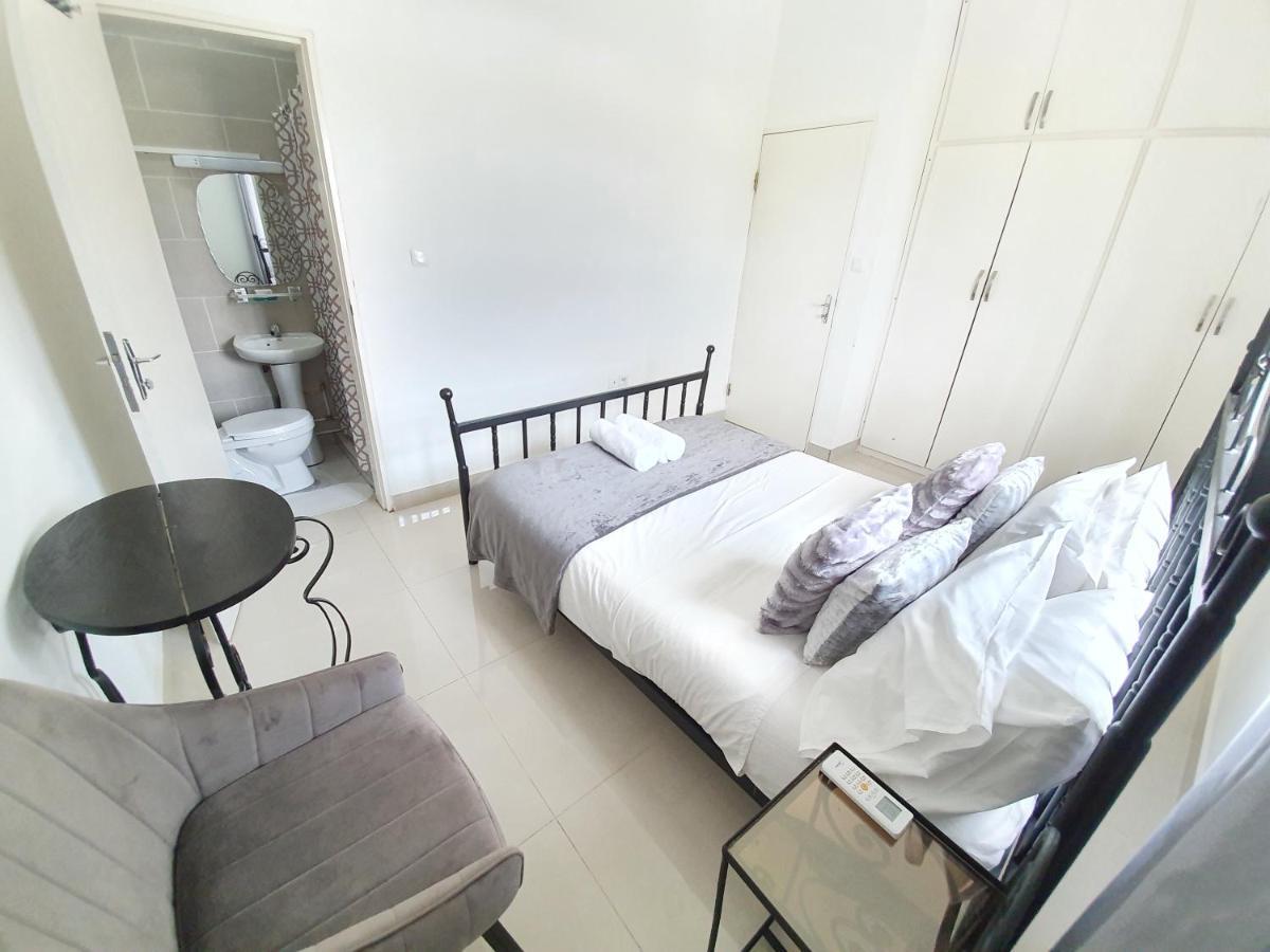 Appartement Makepe Bm 2 Дуала Экстерьер фото